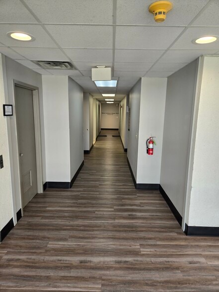 More Photos Of 1910 Lakeland Dr, Jackson Medical For Lease