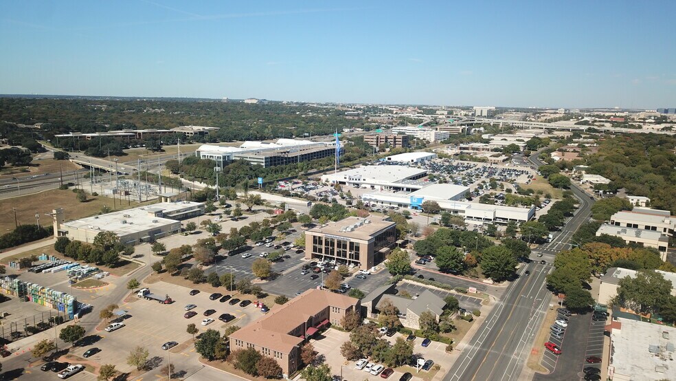 More Photos Of 3305 Steck Ave, Austin Loft Creative Space For Lease