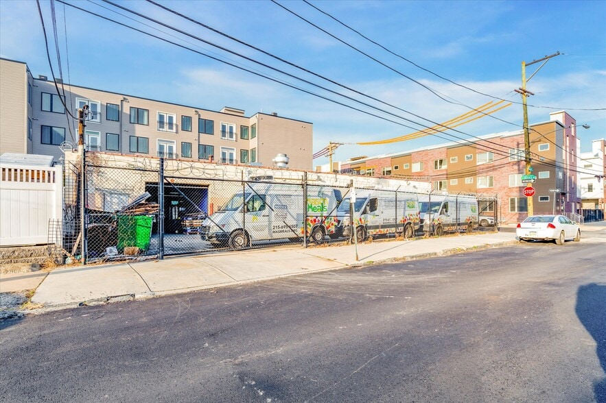 More Photos Of 1100-1104 E Berks St, Philadelphia Flex For Sale