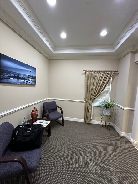 More Photos Of 8345 Gunn Hwy, Tampa Office For Sale