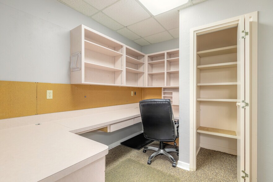 More Photos Of , Daytona Beach Office For Sale