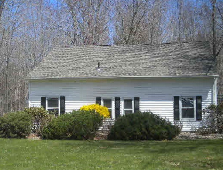 Primary Photo Of 22 Professional Park Rd, Storrs Mansfield Office For Lease