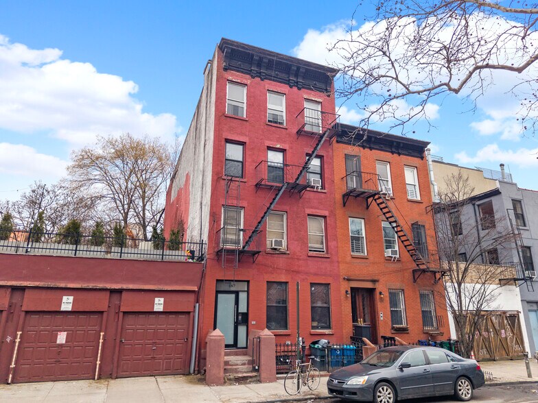 More Photos Of 187 Bond St, Brooklyn Apartments For Sale