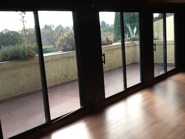 More Photos Of 2740 W Magnolia Blvd, Burbank Office For Lease