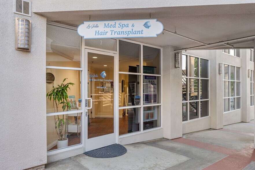 More Photos Of 7514 Girard Ave, La Jolla General Retail For Sale