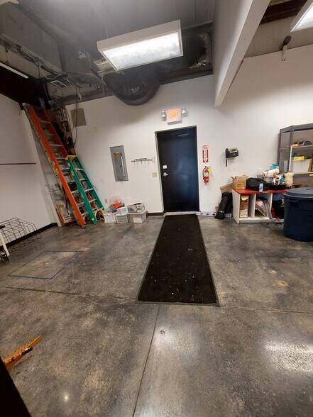 More Photos Of 1724 S Church St, Watertown Storefront Retail Office For Lease