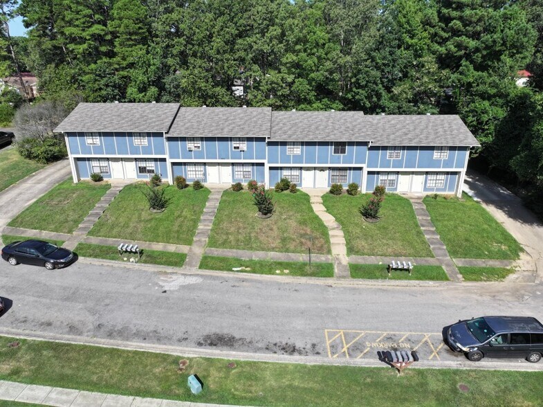 More Photos Of 1800 Labette Manor Dr, Little Rock Apartments For Sale