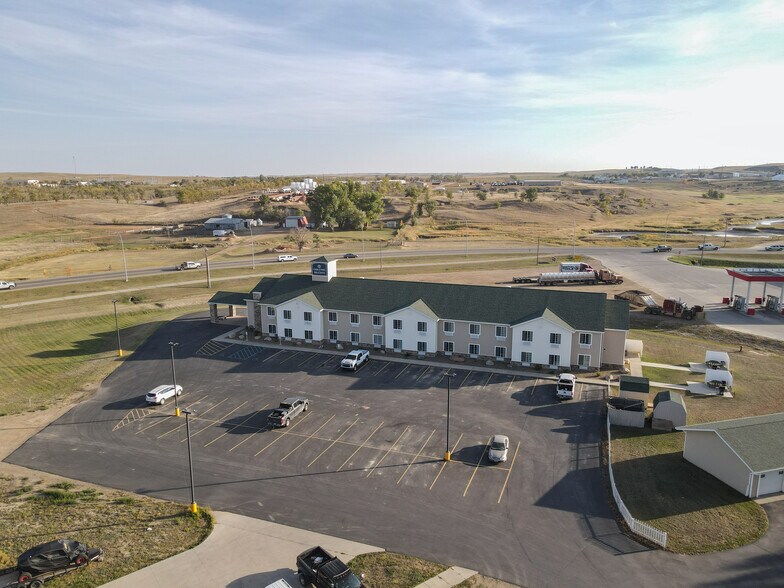 Primary Photo Of 158 Rodeo Dr, Killdeer Hotel For Sale