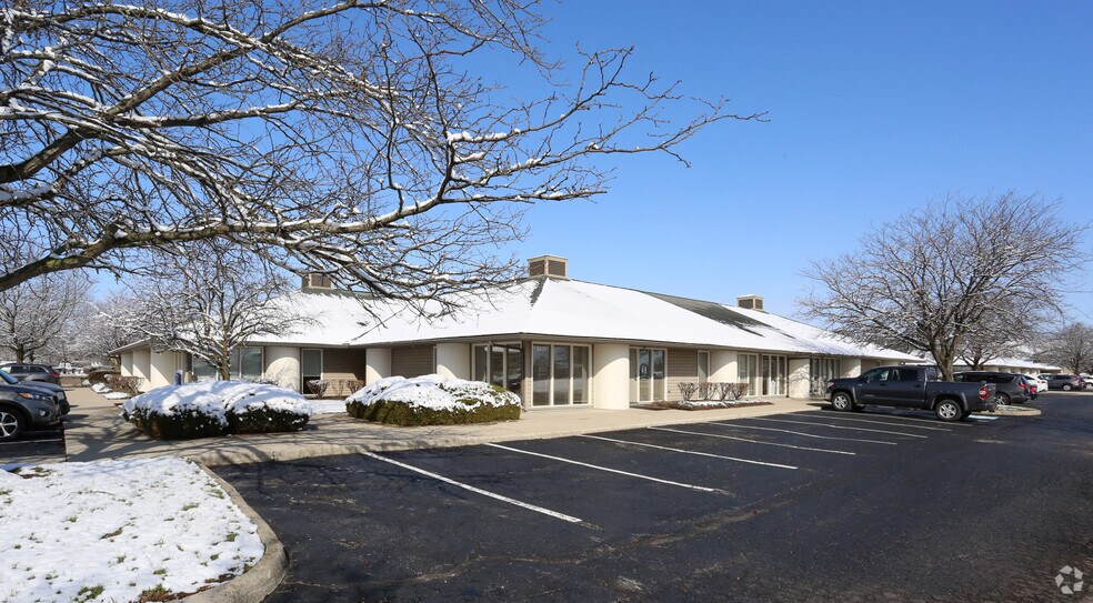 More Photos Of 6631 Commerce Pky, Dublin Light Distribution For Lease