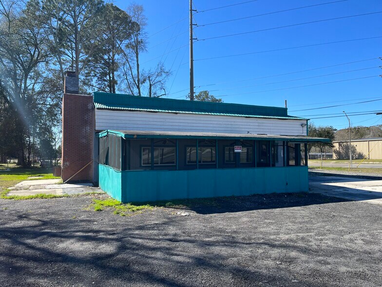 Primary Photo Of 7250 New Kings Rd, Jacksonville Restaurant For Sale