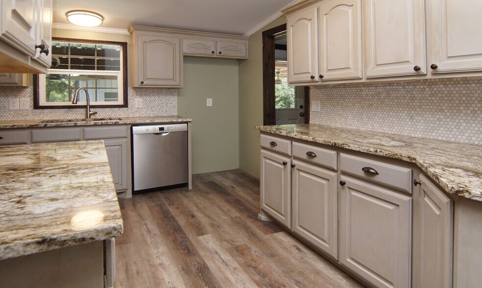 More Photos Of 4262 Burleson Retta Rd, Burleson Flex For Sale