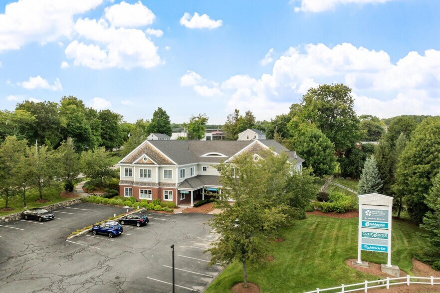 More Photos Of 307 Grafton St, Shrewsbury Office For Sale