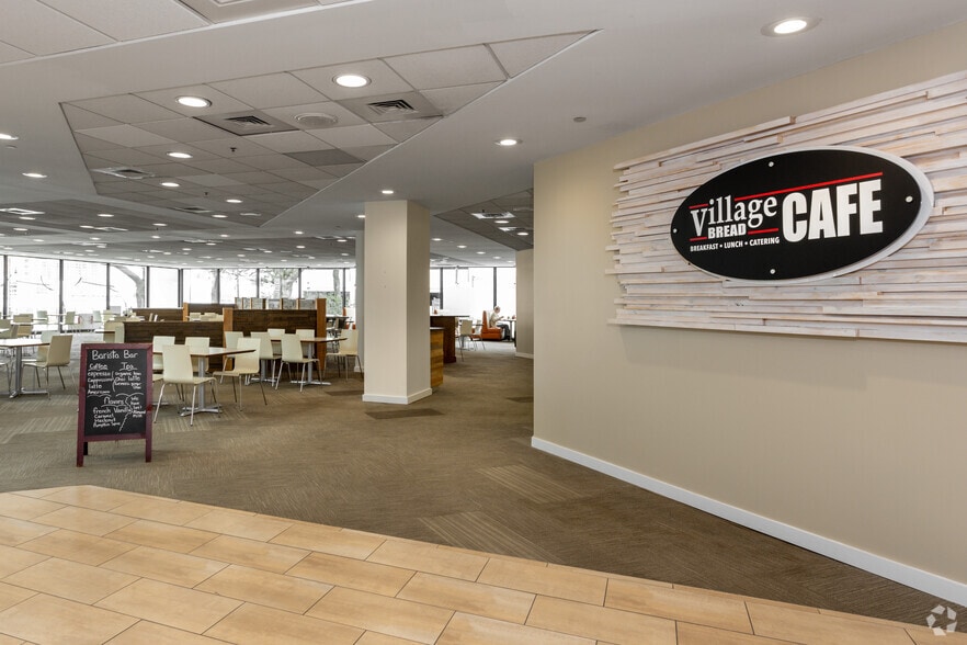 More Photos Of 1301 Riverplace Blvd, Jacksonville Office For Lease