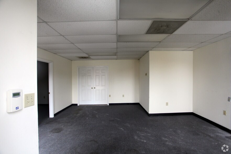 More Photos Of 1401 Saint Andrews Rd, Columbia Unknown For Sale
