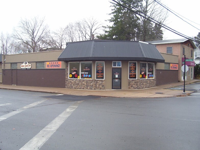 Primary Photo Of 60 State St, Phoenix Freestanding For Lease