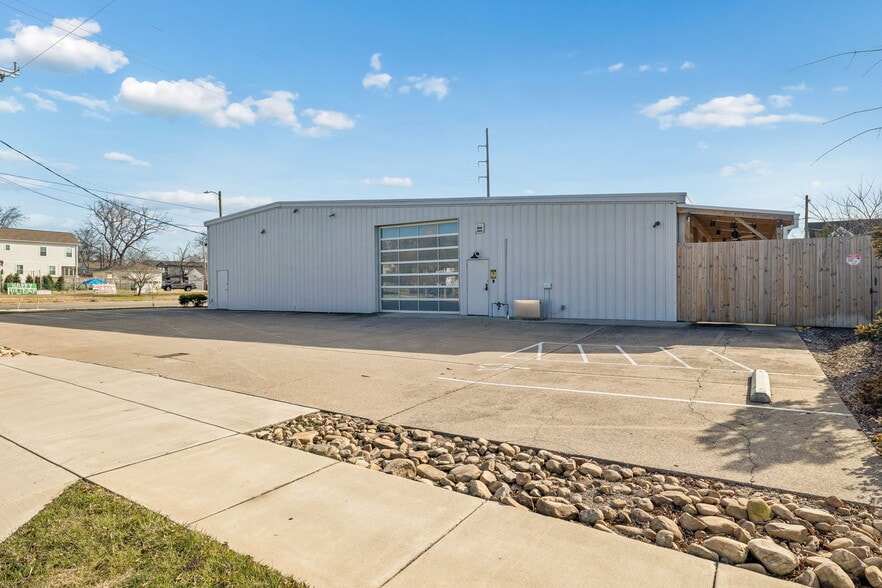 More Photos Of 5101 Kentucky Ave, Nashville Office For Sale