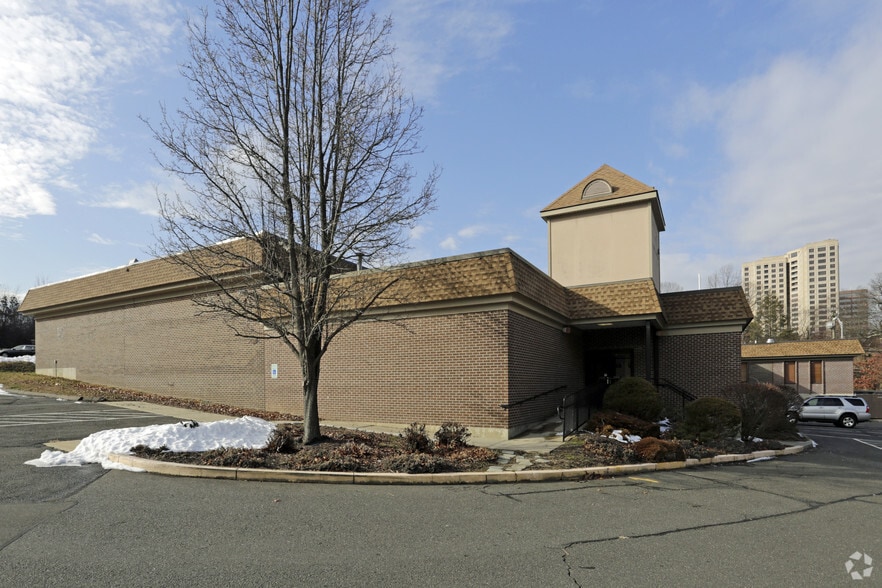 More Photos Of 750 Bridgeport Ave, Shelton Medical For Lease