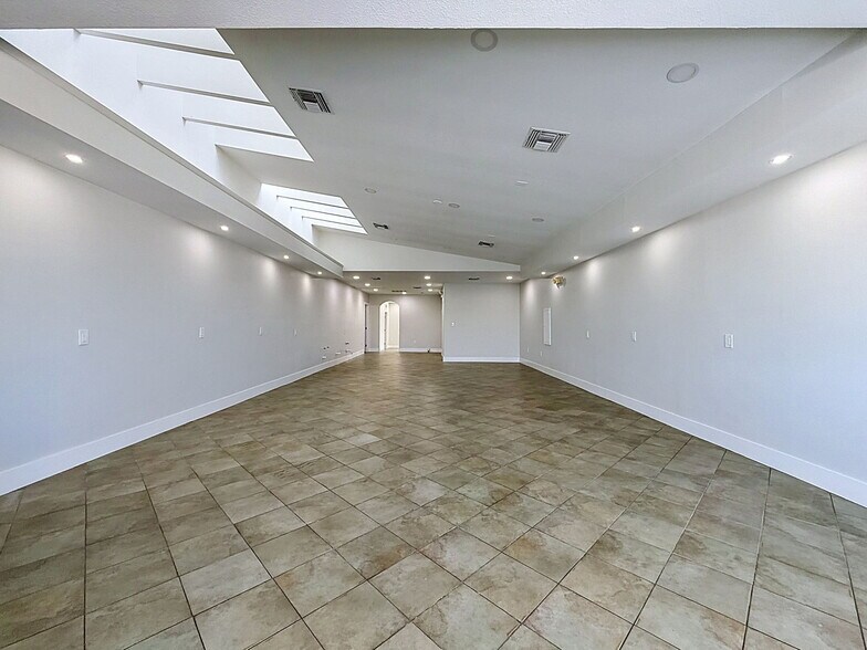 More Photos Of 13414 US Highway 19, Hudson Showroom For Lease