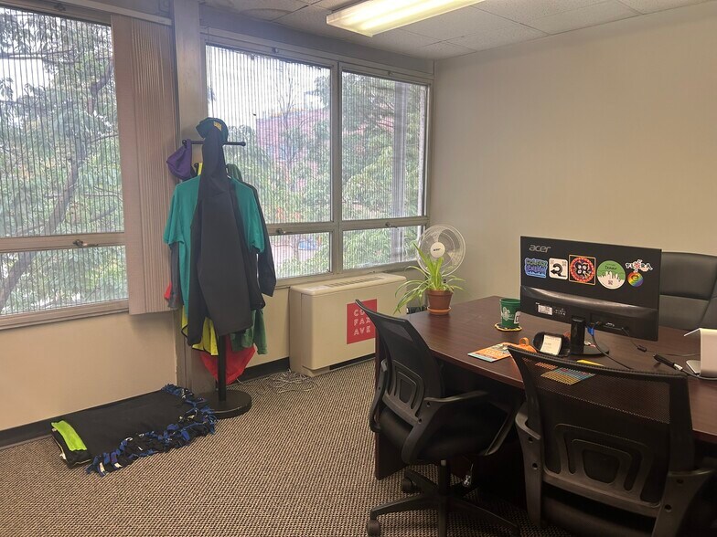 More Photos Of 1915-1919 E Colfax Ave, Denver Office For Sale