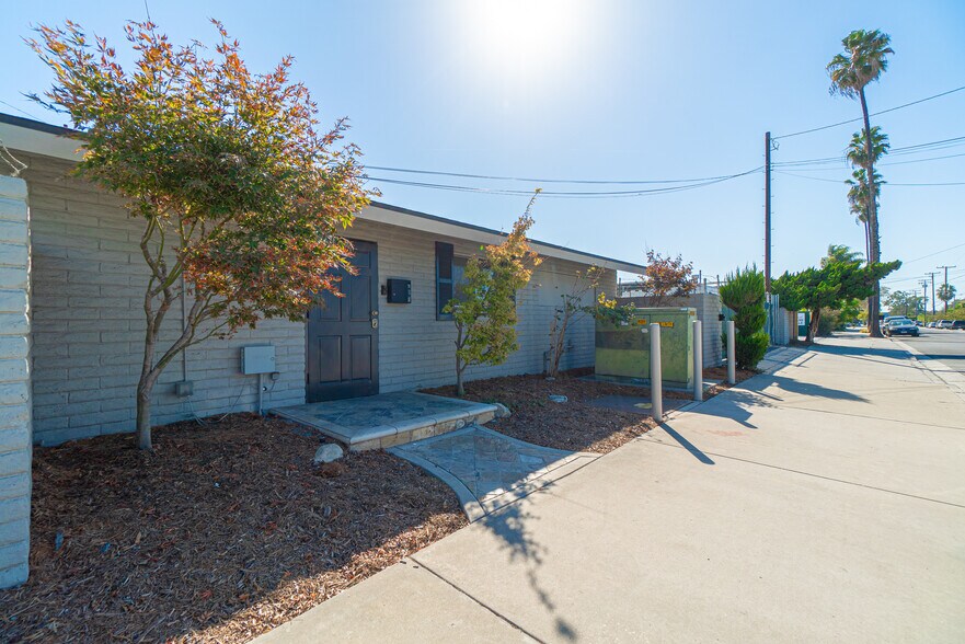 More Photos Of 1840 E 29th St, Long Beach Contractor Storage Yard For Lease