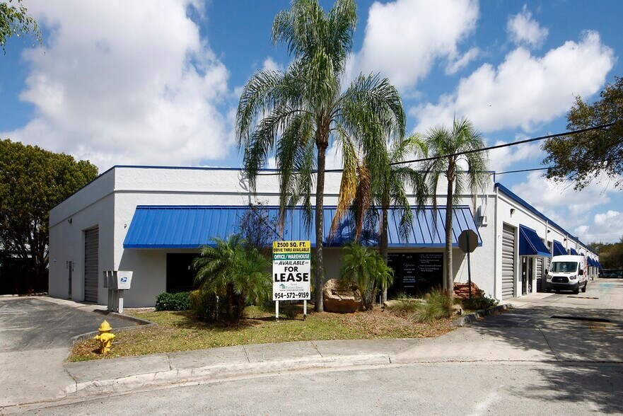 More Photos Of 10101-10163 NW 46th St, Sunrise Warehouse For Lease