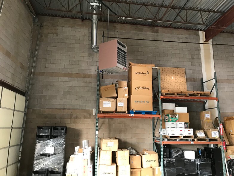 More Photos Of 2721 W Mansfield Ave, Sheridan Flex For Sale