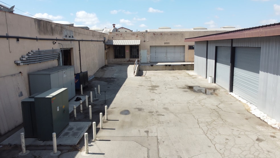 More Photos Of 8001 Beach St, Los Angeles Warehouse For Lease