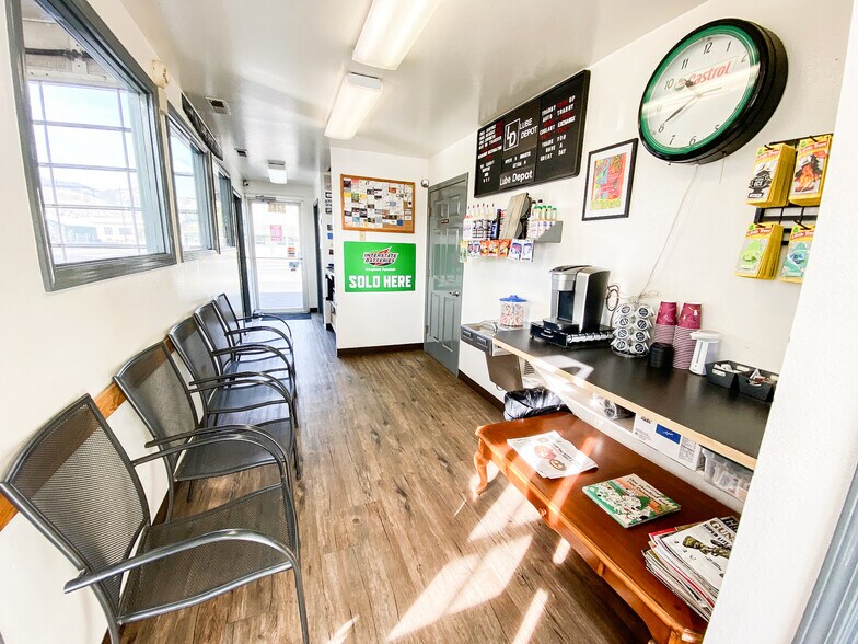 More Photos Of 2450 10th St, Baker City Carwash For Sale