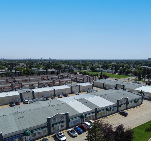 More Photos Of 10059-10085 166th St, Edmonton Office For Sale