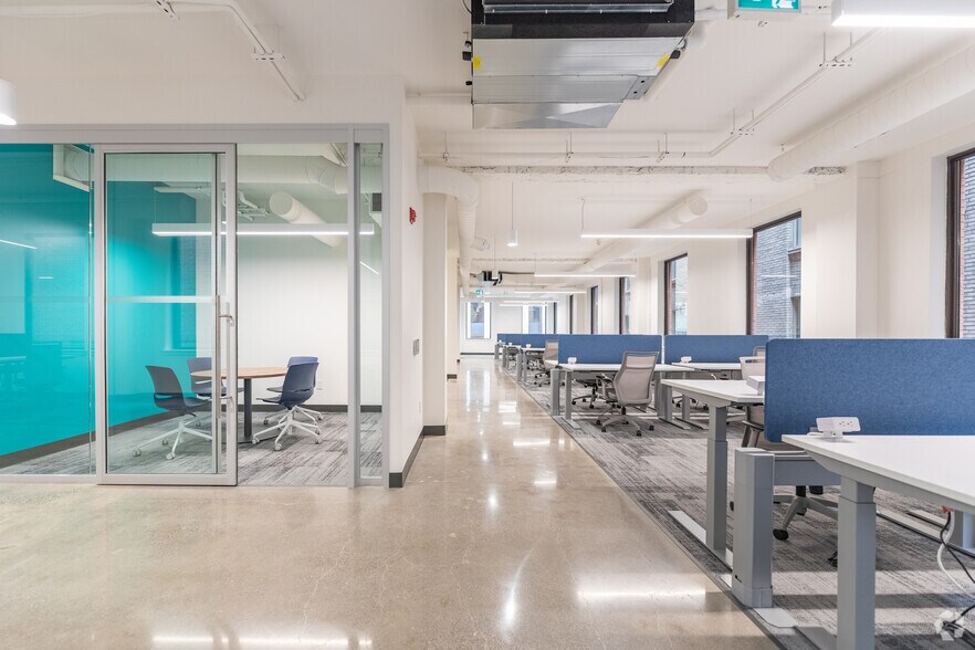 More Photos Of 67 Richmond St W, Toronto Office For Lease