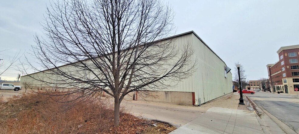 More Photos Of 515 2nd St S, La Crosse Industrial For Sale