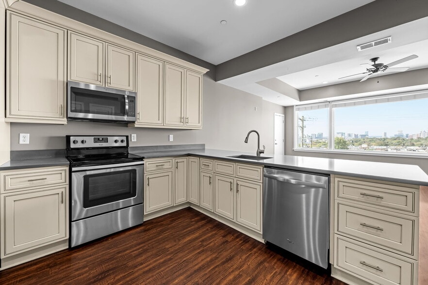 More Photos Of 320 S Highland Ave, Baltimore Apartments For Sale