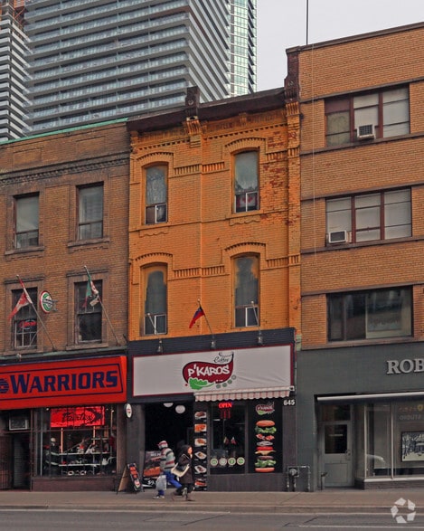 Primary Photo Of 645 Yonge St, Toronto Storefront Retail Office For Lease