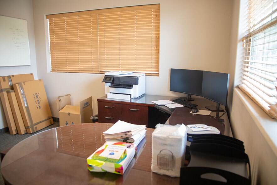 More Photos Of 1191 E Iron Eagle Dr, Eagle Loft Creative Space For Sale