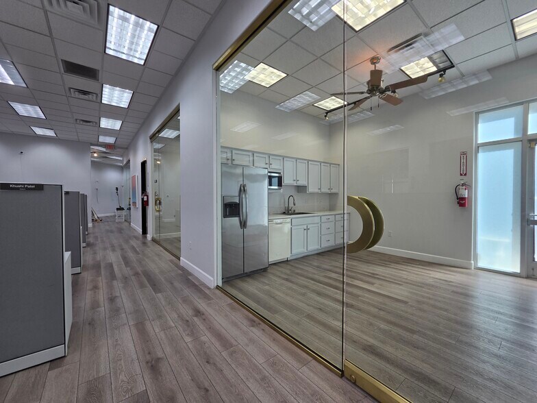 More Photos Of 2435 W Horizon Ridge Pky, Henderson Medical For Lease