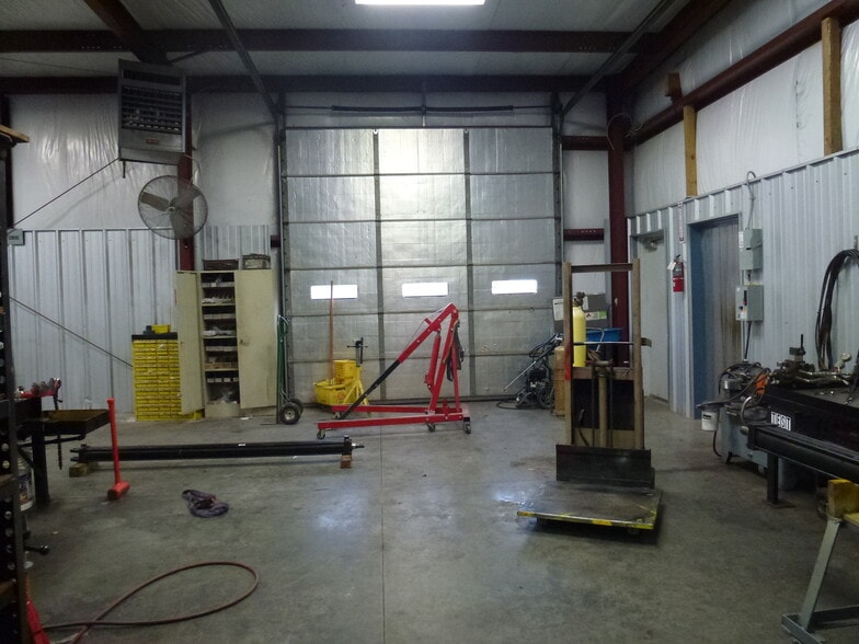 More Photos Of 120 Belcher Rd, Boiling Springs Warehouse For Lease