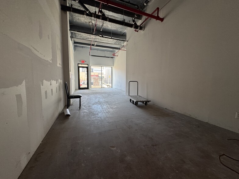 More Photos Of 16636 Jamaica Ave, Jamaica Hotel For Lease