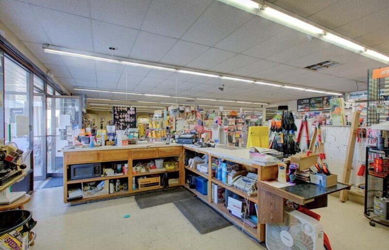 More Photos Of 6852 N Winton Way, Winton Freestanding For Sale