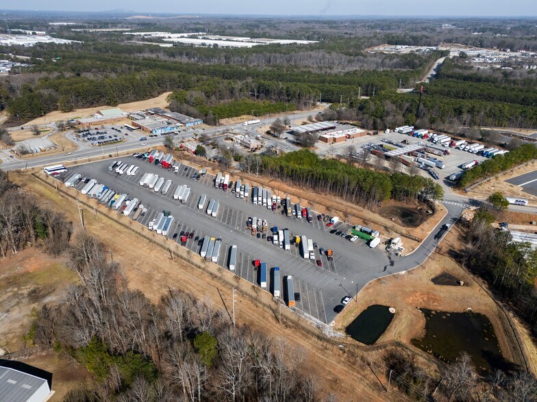 More Photos Of 2733 Forest Pky, Ellenwood Land For Lease