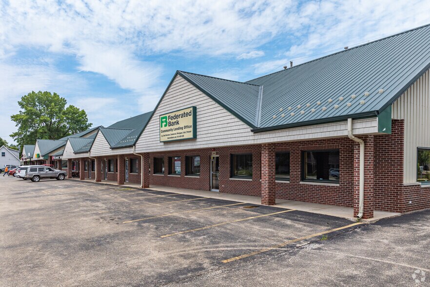 Primary Photo Of 264-272 S Front St, Braidwood Freestanding For Lease