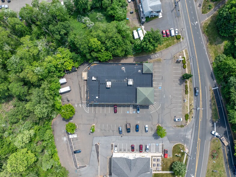 More Photos Of 1395 Middletown Ave, Northford Freestanding For Sale
