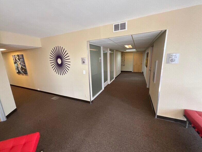 More Photos Of 825 San Antonio Rd, Palo Alto Office For Sale