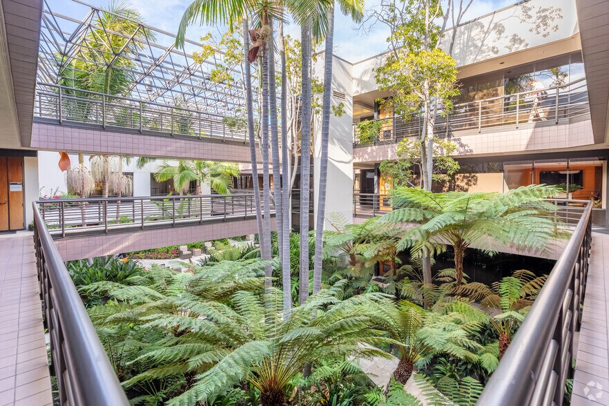 More Photos Of 12555 High Bluff Dr, San Diego Office For Lease