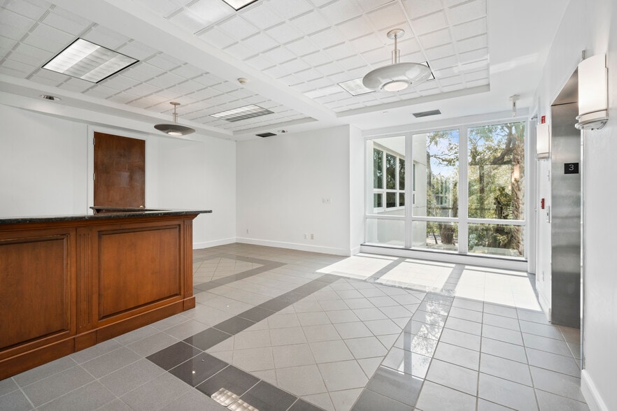 More Photos Of 1735 W Hibiscus Blvd, Melbourne Medical For Lease