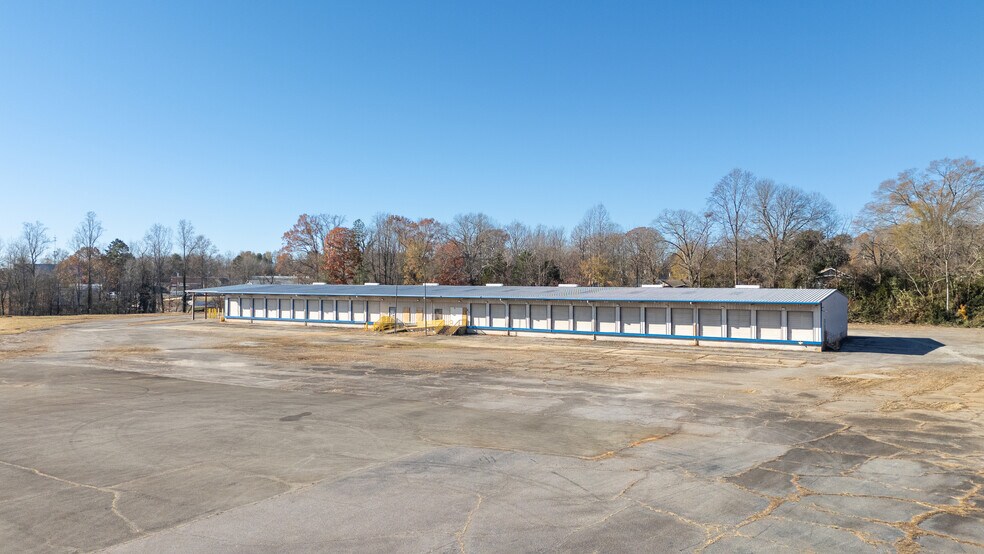 More Photos Of 750 18th St NE, Hickory Truck Terminal For Sale