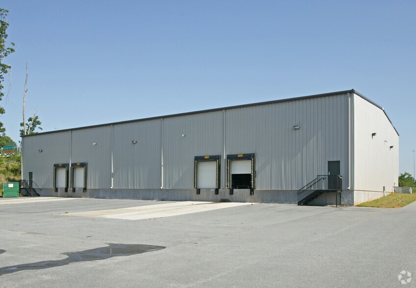 More Photos Of 336 Habersham Rd, High Point Unknown For Lease