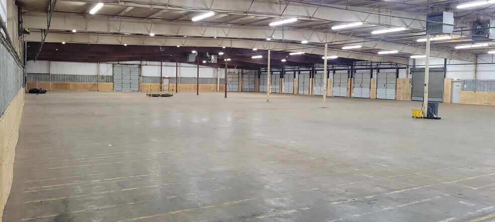More Photos Of 1054 Canaan Rd, Roebuck Warehouse For Lease