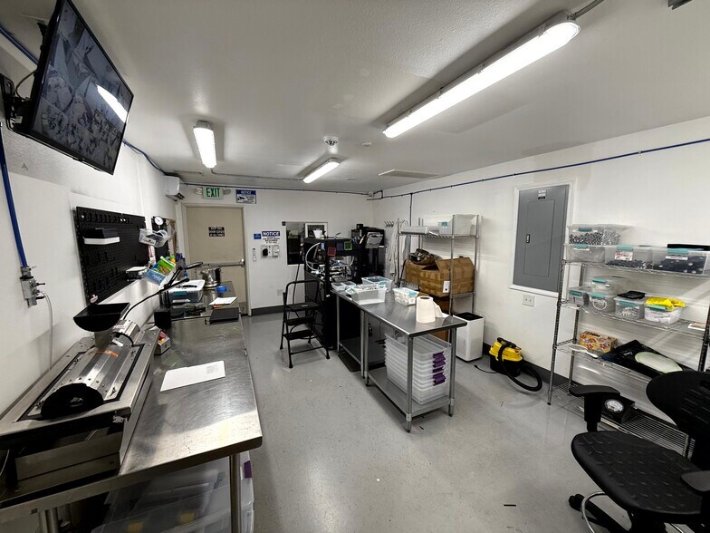 More Photos Of 1447 Santa Fe Ave, Long Beach Manufacturing For Sale
