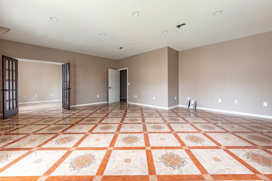 More Photos Of , Spring Unknown For Sale