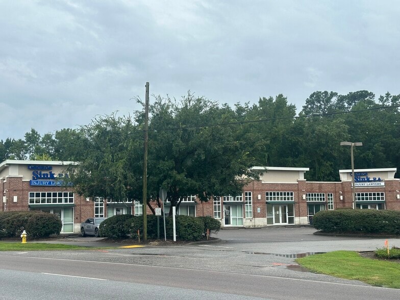 More Photos Of 7011 Rivers Ave, Charleston Office For Sale